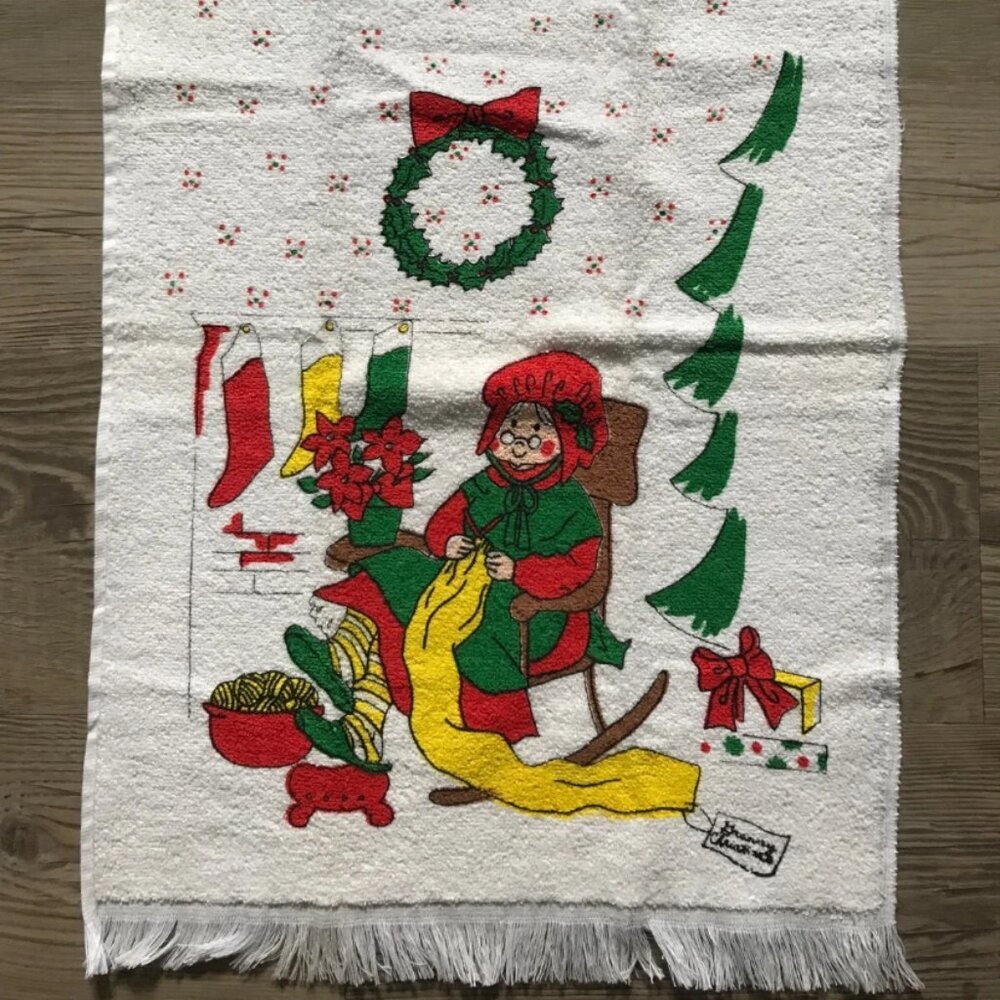 Vintage CANNON Granny Christmas Mrs. Claus Santa Kitchen Towel Made In USA 24x15